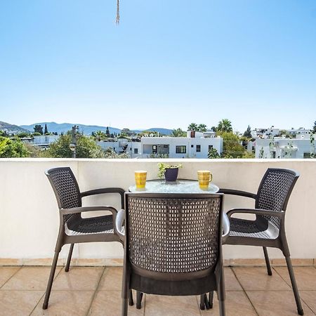 Central, Cozy, 15 Min Walk To The Beach, Fast Wi-Fi, Free Parking, 4Ppl Bodrum Dış mekan fotoğraf