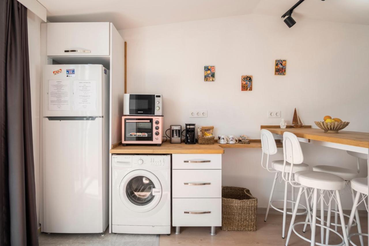 Central, Cozy, 15 Min Walk To The Beach, Fast Wi-Fi, Free Parking, 4Ppl Bodrum Dış mekan fotoğraf