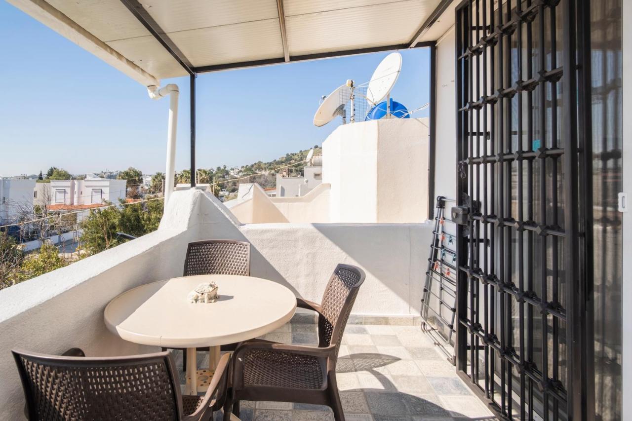 Central, Cozy, 15 Min Walk To The Beach, Fast Wi-Fi, Free Parking, 4Ppl Bodrum Dış mekan fotoğraf