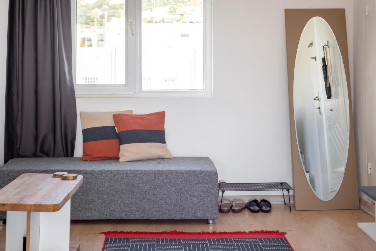 Central, Cozy, 15 Min Walk To The Beach, Fast Wi-Fi, Free Parking, 4Ppl Bodrum Dış mekan fotoğraf